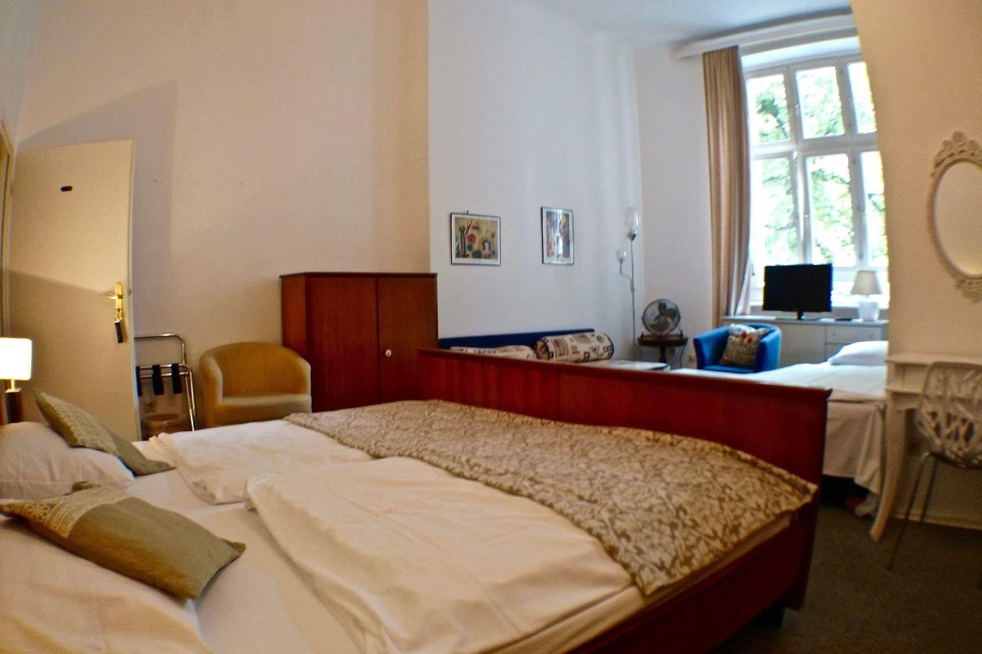 ברלין Midi Inn City West Am Ku'Damm מראה חיצוני תמונה