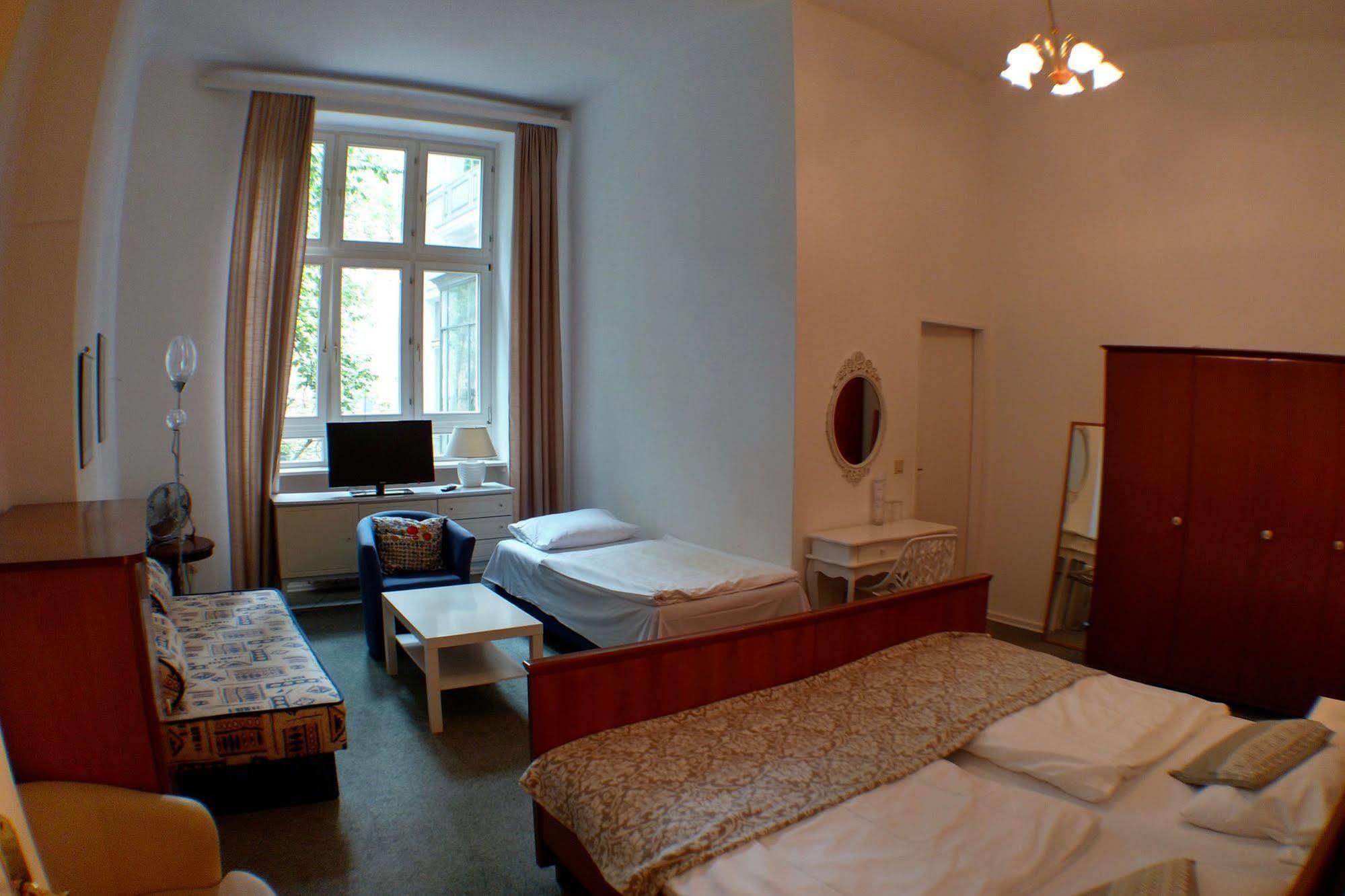 ברלין Midi Inn City West Am Ku'Damm מראה חיצוני תמונה